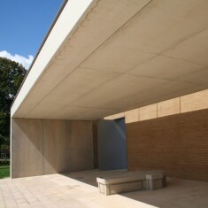 Auvent-cimetière